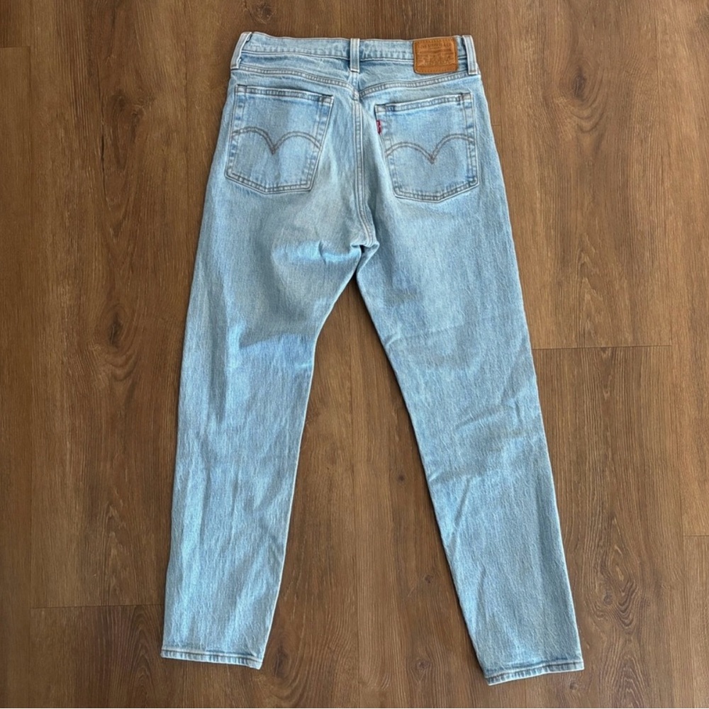 Levis Premium Wedgie Jeans High Rise Straight Leg Button Fly Womens Size 27